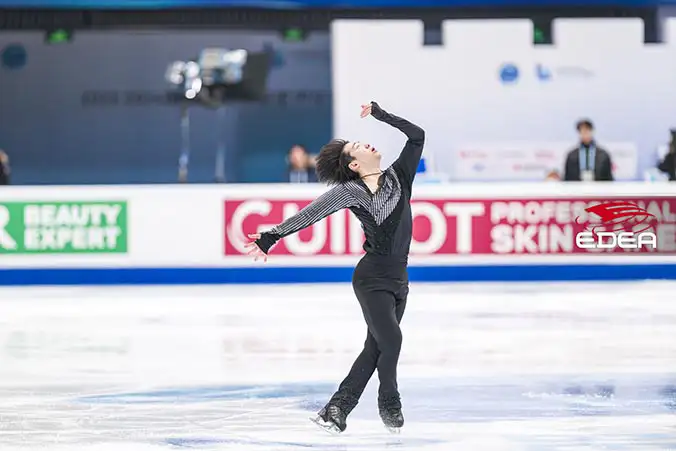 Ice Gallery Skates U.S.